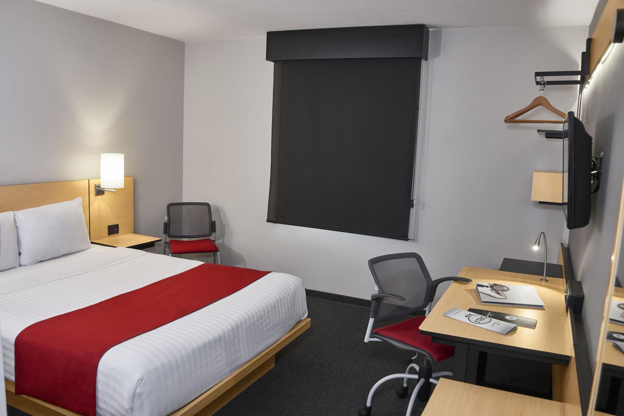 ספופן City Express Plus By Marriott Guadalajara Expo מראה חיצוני תמונה