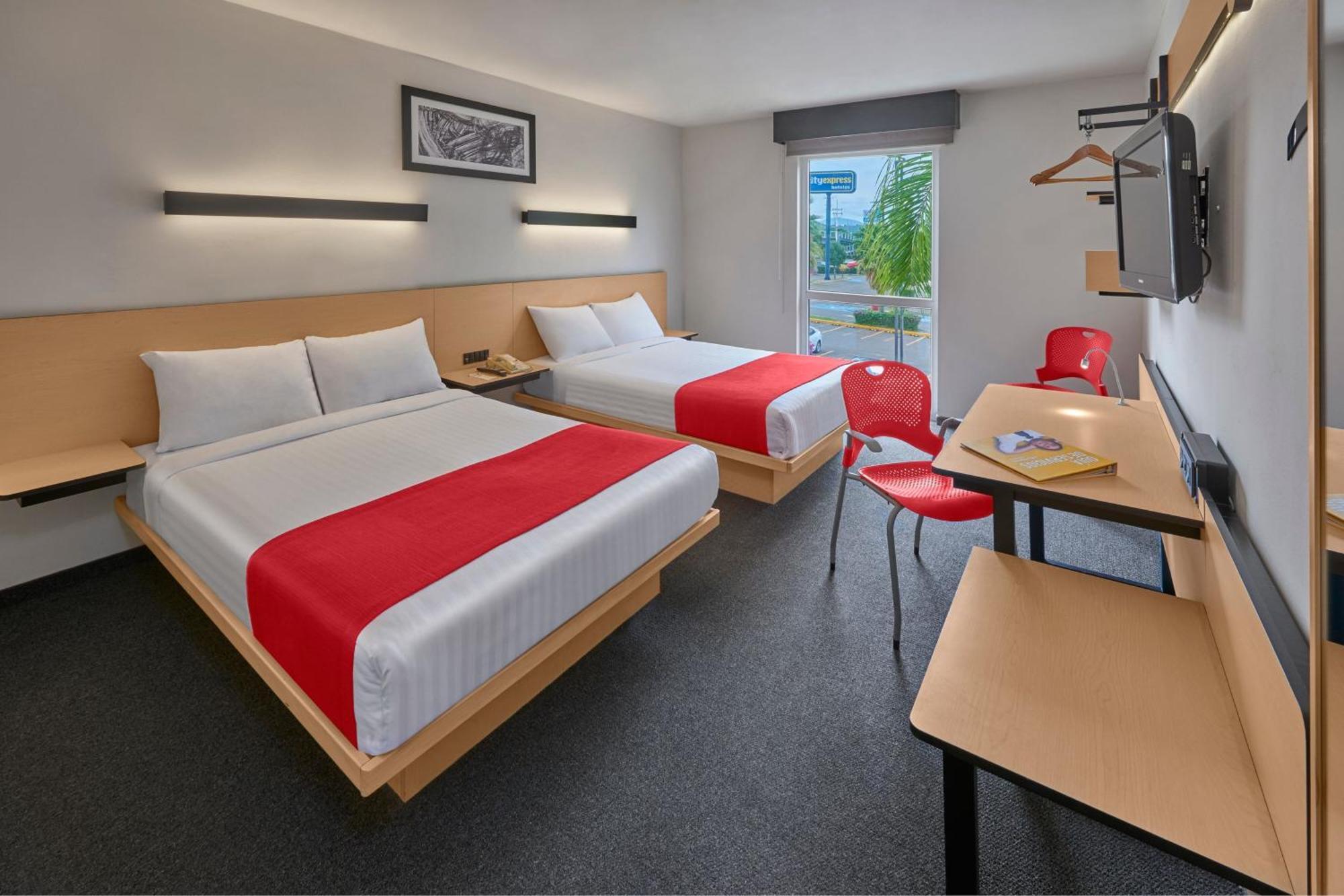 ספופן City Express Plus By Marriott Guadalajara Expo מראה חיצוני תמונה